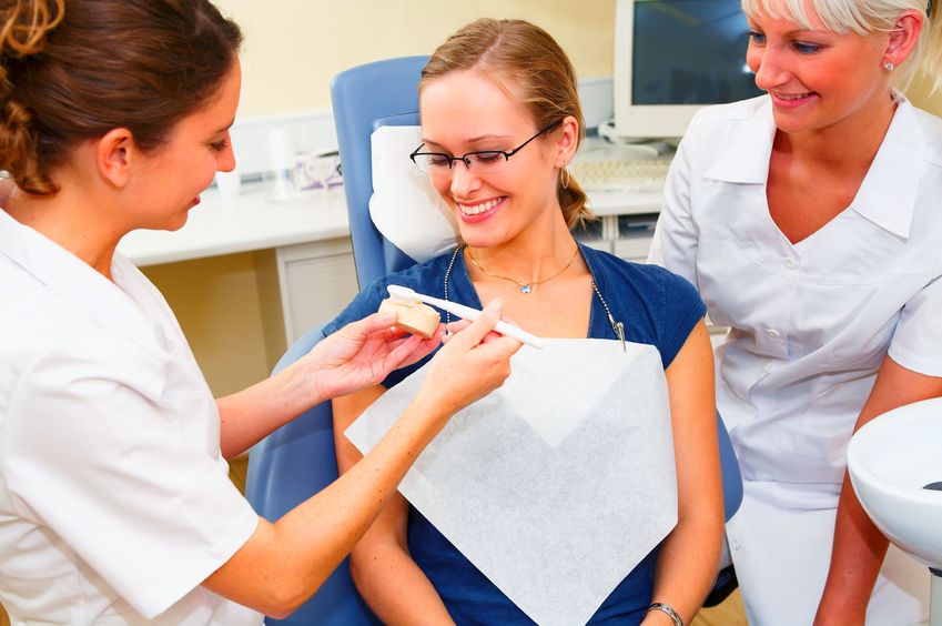 Why Visiting a Cosmetic Dentist in Mundelein is Often a Wise Decision