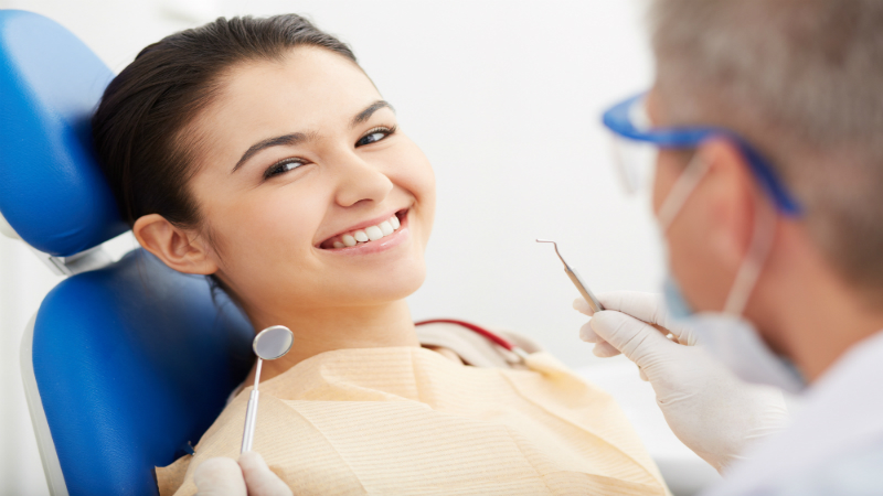 Four Considerations When Selecting Dental Implant in Mesa, Arizona