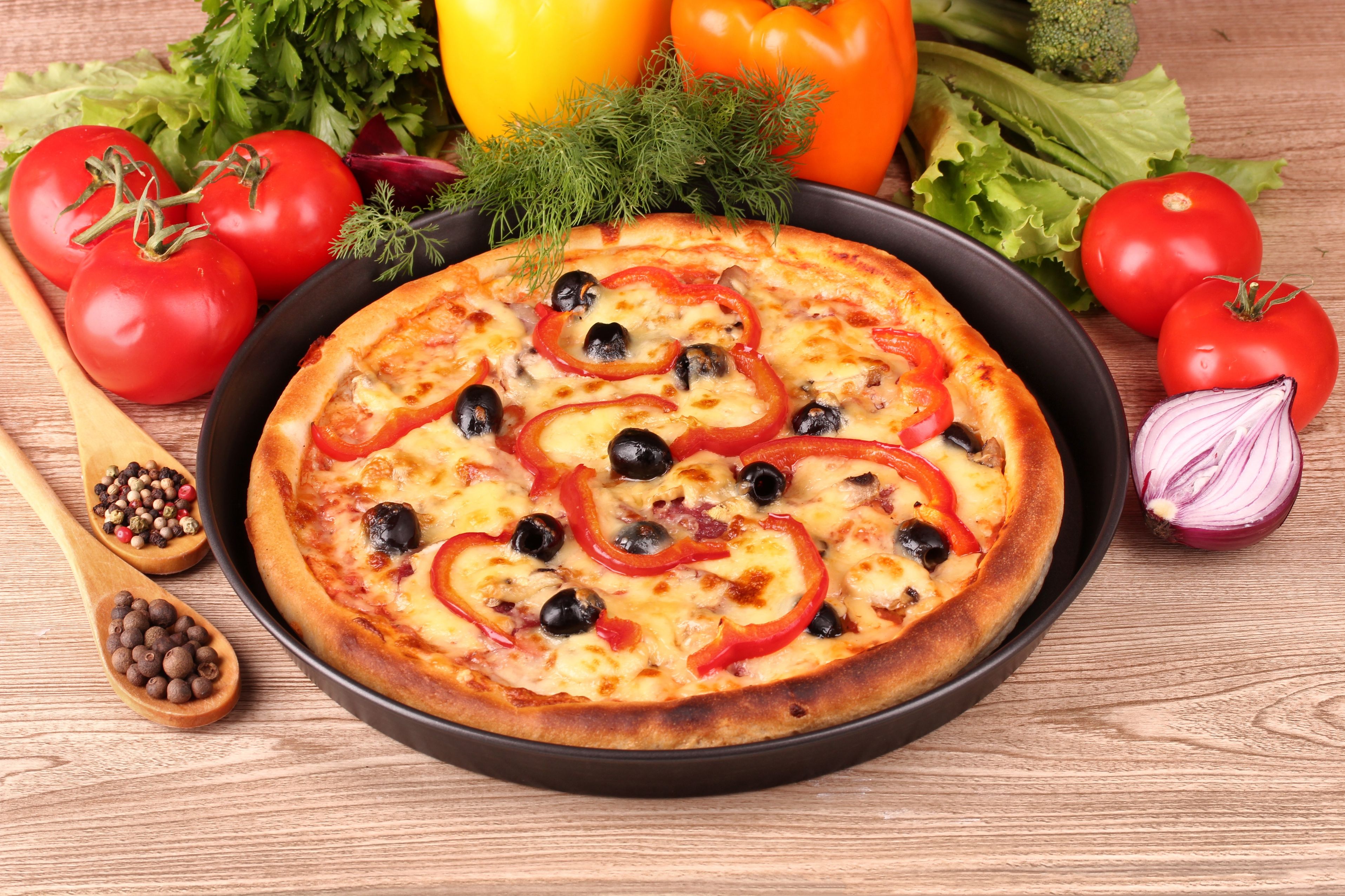 Ordering a Variety of Toppings for a Healthy Pizza
