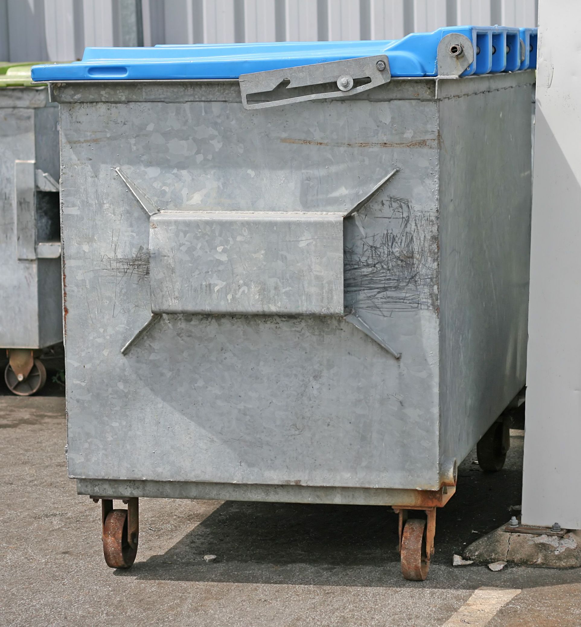 Let a Roll Off Dumpster in San Antonio TX Help With Those Rubbish Concerns