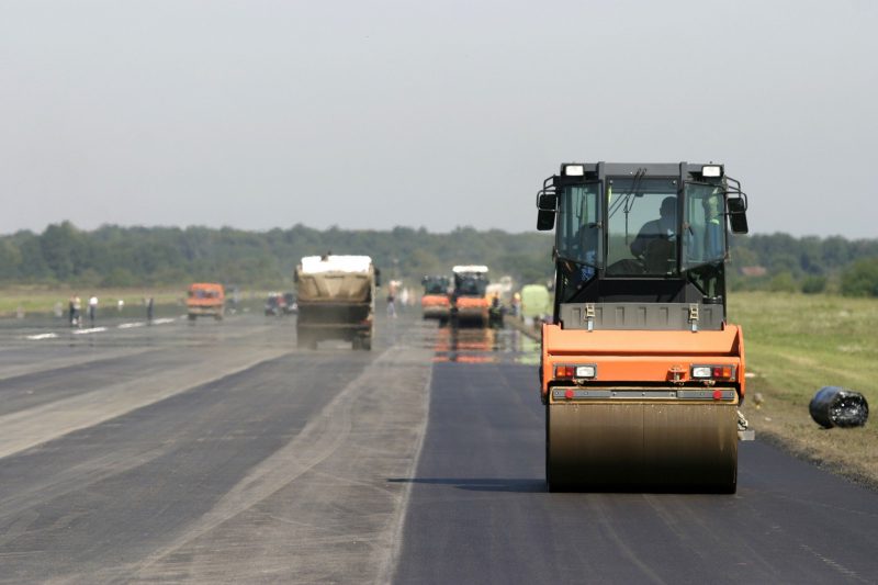 Ask an Asphalt Company in Toledo, OH about Sealcoating