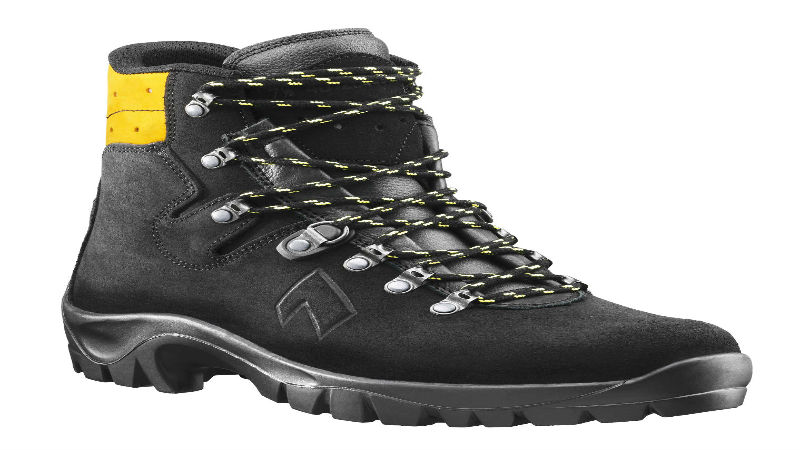Putting Your Best Foot Forward in the Right Smoke Jumper Boots