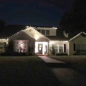 How to Choose the Right Company to Handle Your Christmas Lights Install in Dallas, TX