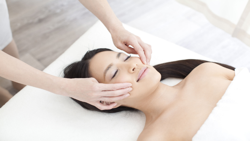 Dermatology in Chicago: Fixing Bad Skin One Clogged Pore at a Time
