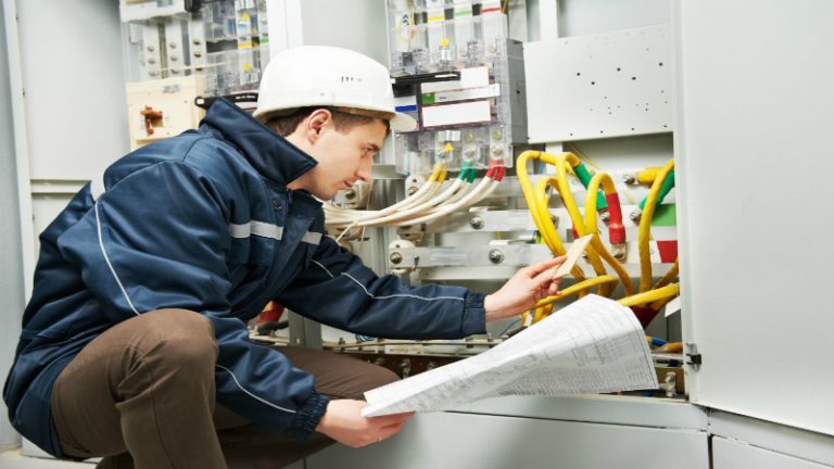 Advantages of Hiring a Qualified Electrician for Recessed Lighting Installation in Wichita