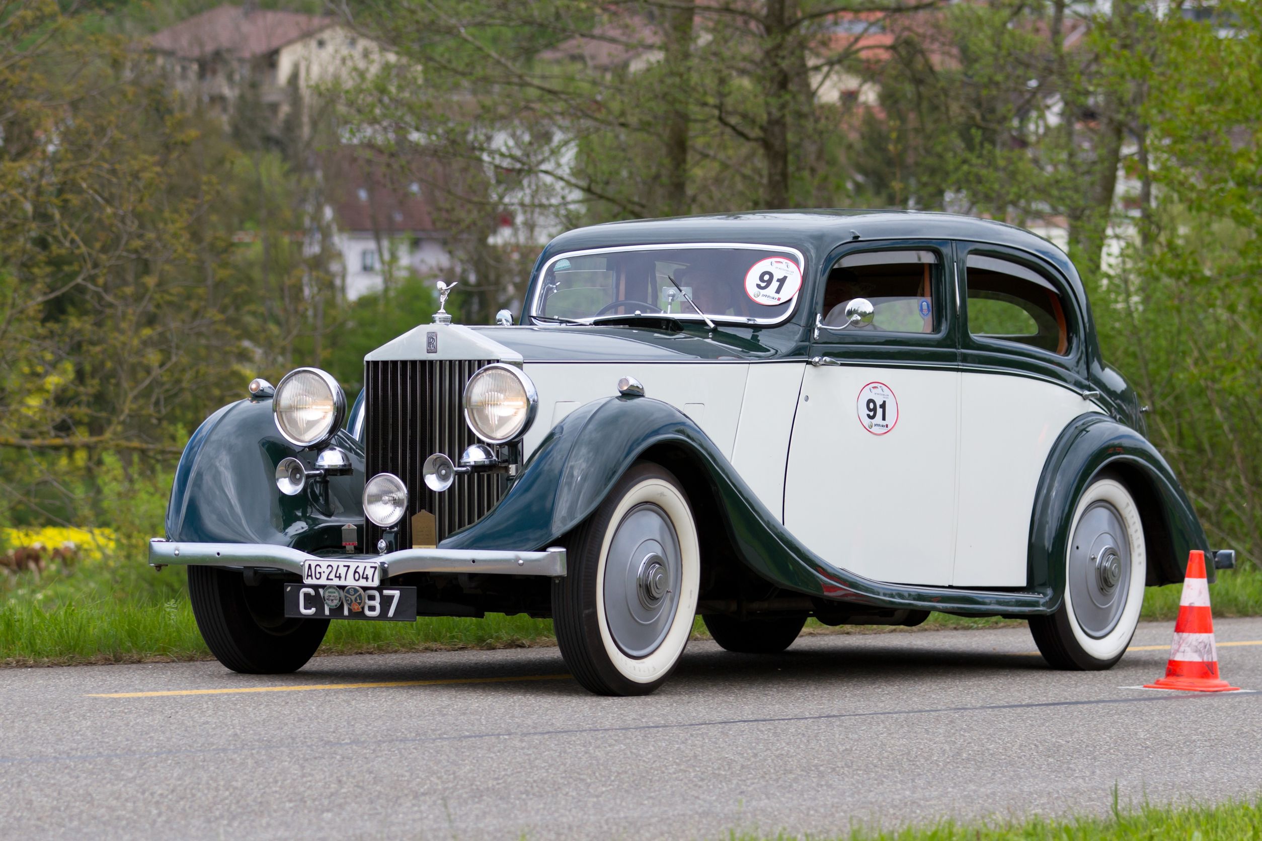 Local Champaign Car Clubs Rebuild Classic Vintage Automobiles