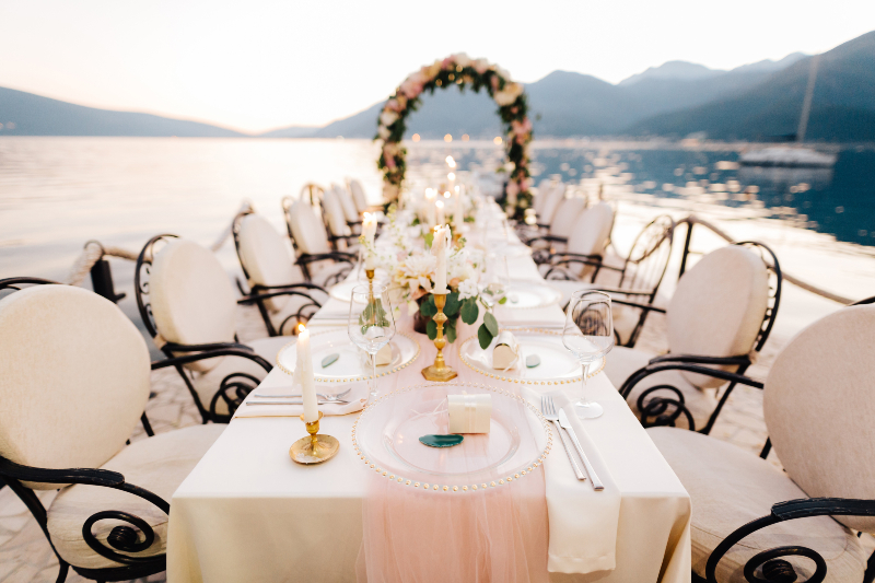 Place Settings Ideas With A Black And White Striped Tablecloth