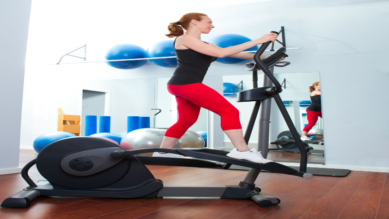 What Are The Advantages of Having an In Home Personal Trainer in Oakville?