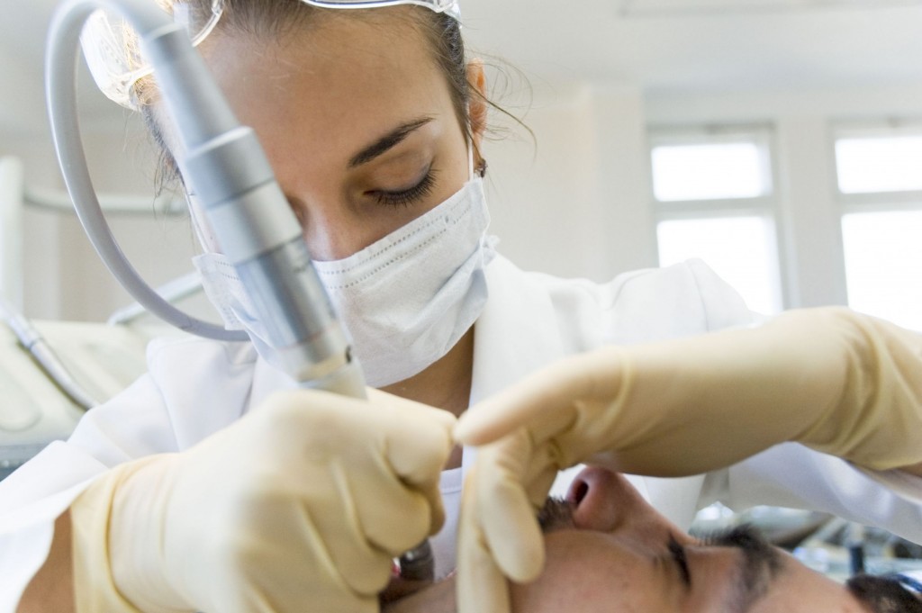 Using Cosmetic Dentistry In St. Clair Shores MI To Transform A Smile