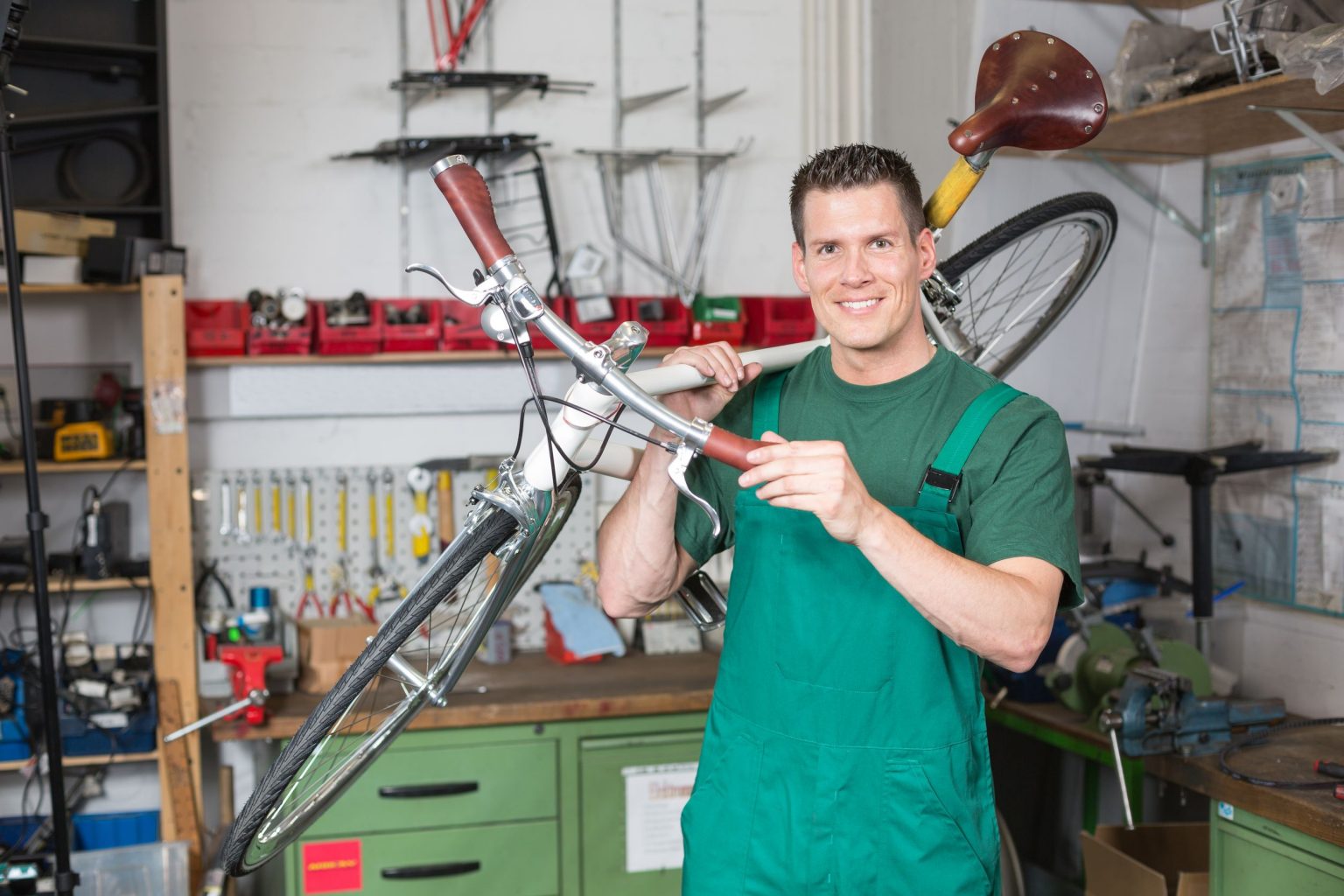 Just Roll with It – The Benefits of Visting a Local Bike Shop in Charleston