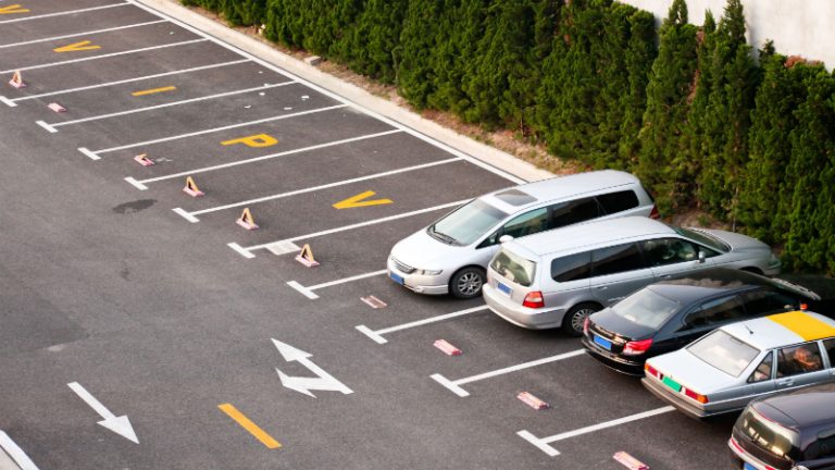 Why You Need to Consider Using Parking Garage Companies in Chicago