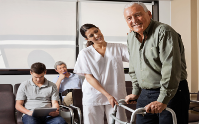 Understanding the Differences Between Assisted Living and Memory Care in Phoenix
